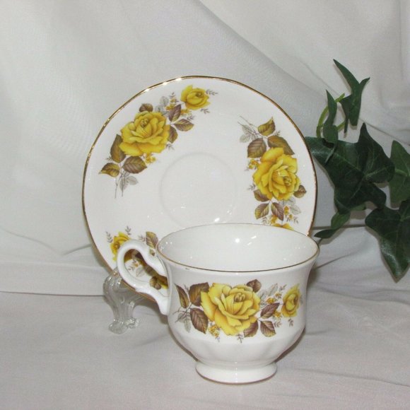 Queen Anne Bone China Cup & Saucer Yellow Roses 8616 Teacup Cottagecore - Picture 3 of 9